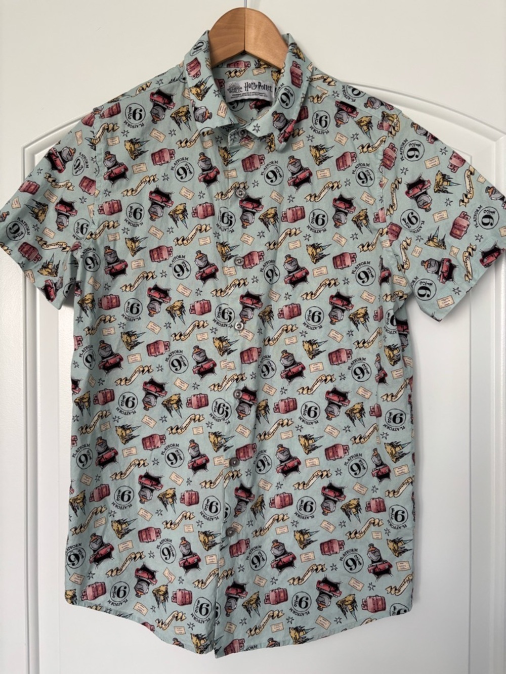 Harry Potter Wizarding World Icons button down shirt unisex Medium